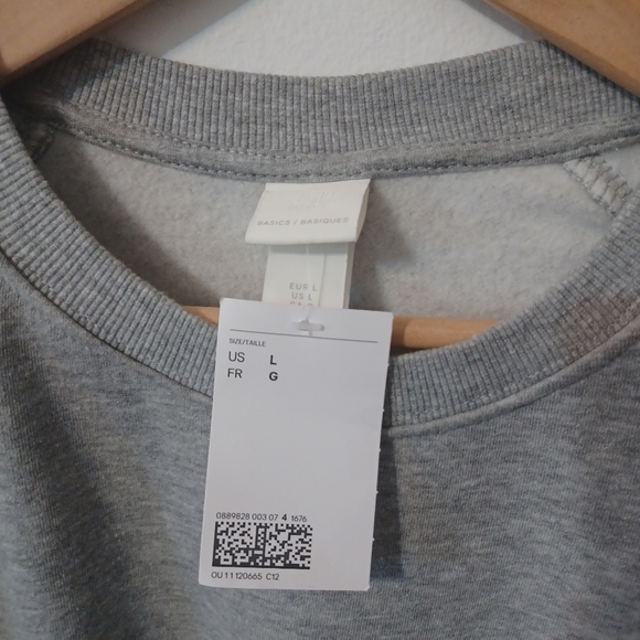 ⛔️Sold⛔️🆕️NWT H&M Sweatshirt in "Gray Melange" - Picture 10 of 12
